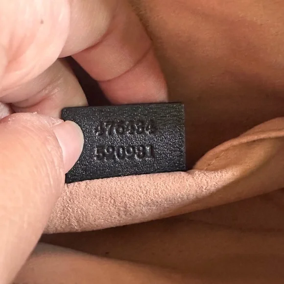 Gucci Marmont Black and Gold Mini Belt Bag - Picture 3 of 6